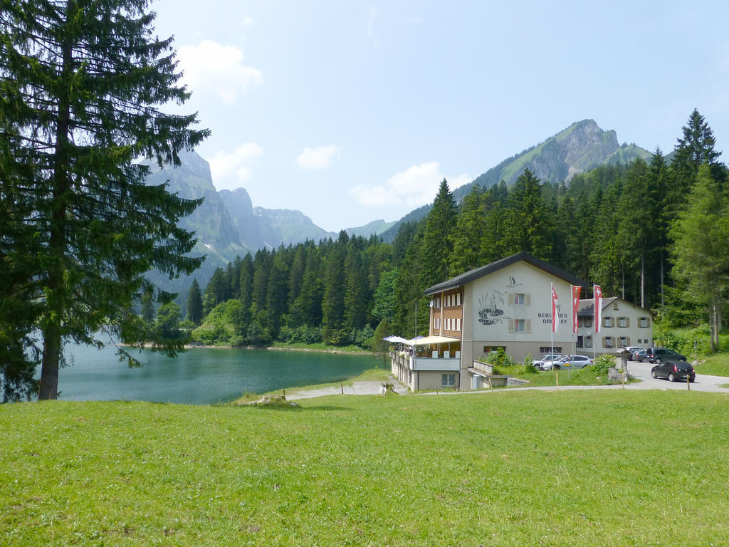 Berghotel Obersee Näfels Екстериор снимка