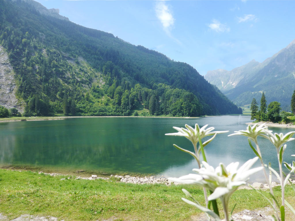 Berghotel Obersee Näfels Екстериор снимка